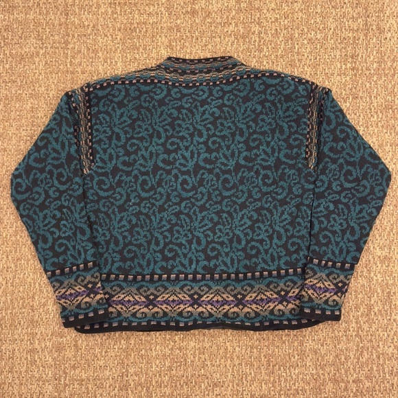Vintage Icelandic Design Lined Sweater with Frog Fasteners - Picture 8 of 15